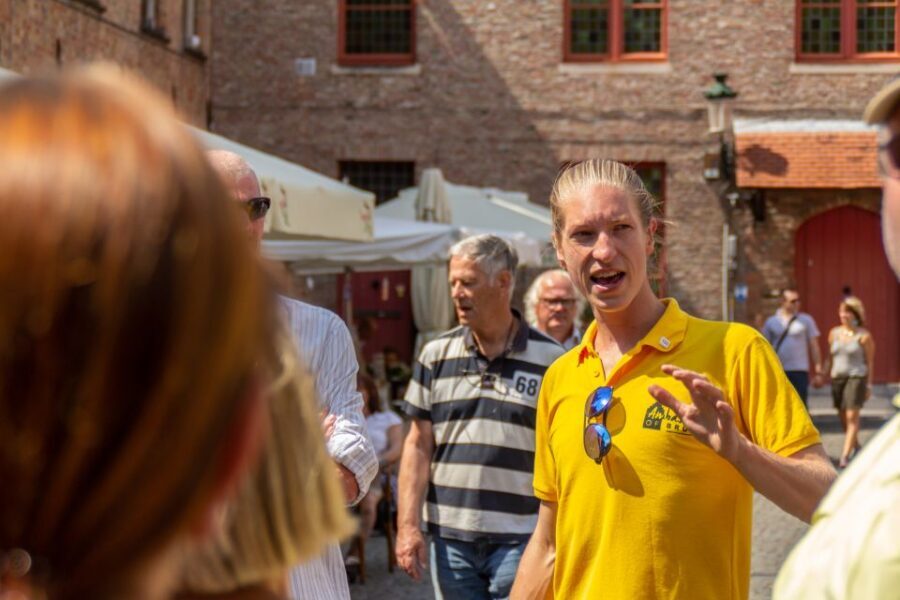 💛 Tell Me About Bruges 🏰 1000 Years of Stories by Locals ⭐ - Gruuthuse Museum Area and Church of Our Lady: Monuments With Meaning