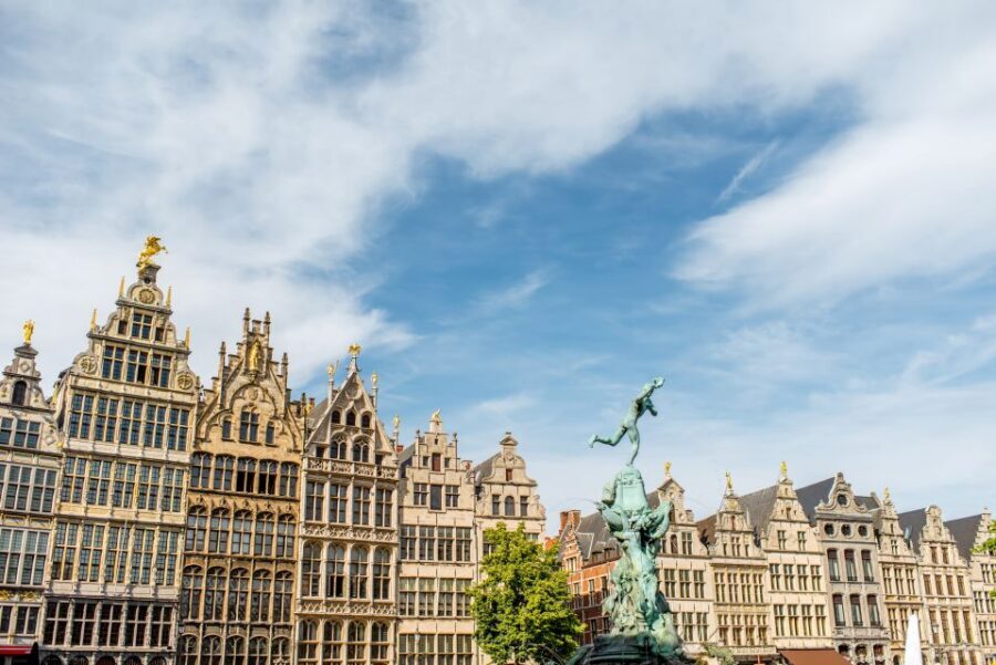 Antwerp: Express Walk with a Local in 60 minutes - Who should book this Antwerp express walk
