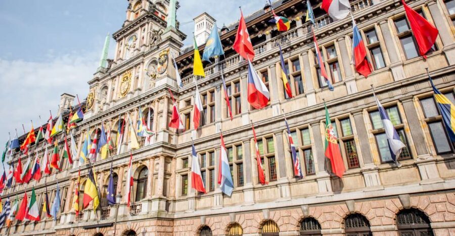 Antwerp: Express Walk with a Local in 60 minutes - Cathedral of Our Lady to Rubenshuis: seeing Antwerp’s identity in one loop