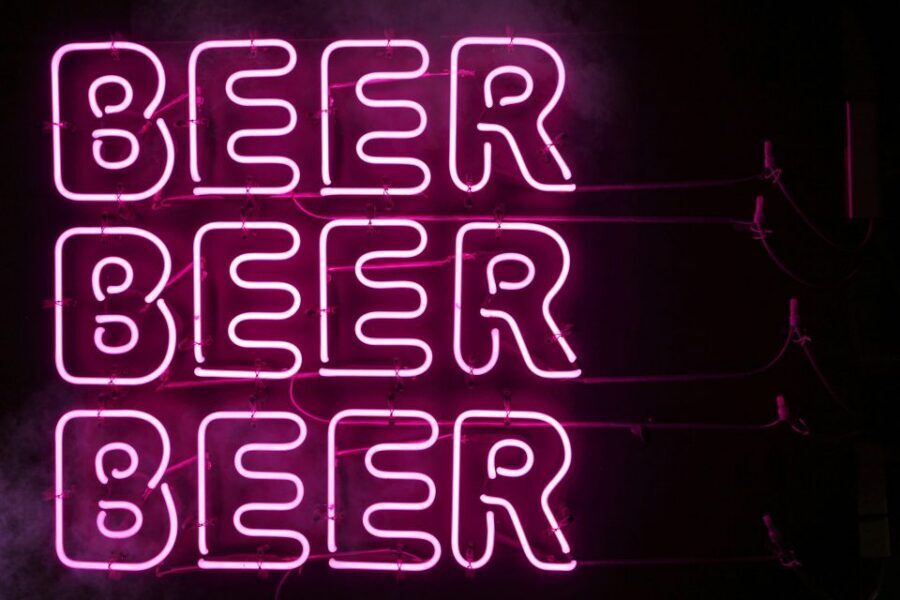 Antwerp: Guided Beer Tasting Tour with Beer Expert - Meeting at Handschoenmarkt and Walking the Historic Center