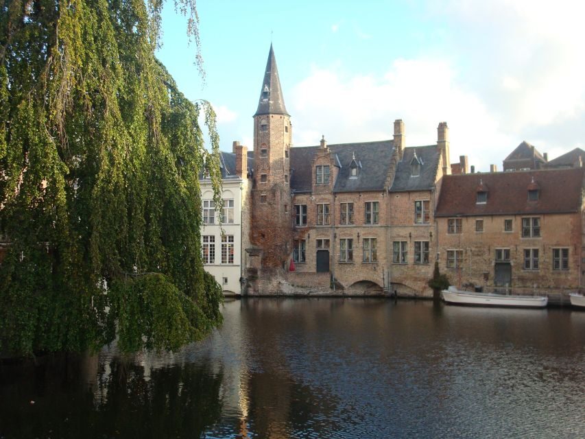 Bruges: 3-Hour Beer and Chocolate Tasting Private Tour - The route in the historic center: Market Square to Minnewater