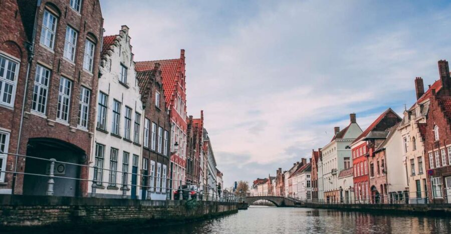 Bruges: Express Walk with a Local in 60 minutes - Local Tips You Can Use Right Away: Bars, Cafes, and Food Picks