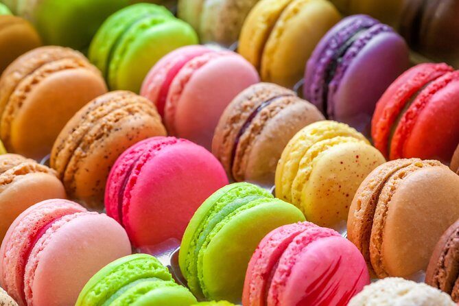 Brussels All In Tour : Belgian food, chocolate, beer, sightseeing - Royal Galleries Saint-Hubert: where shopping turns into a history lesson