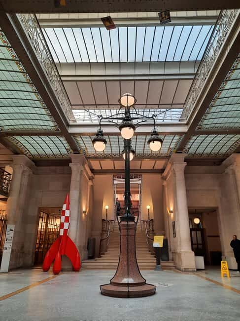Brussels: Art Nouveau Walking Tour with a Local Guide - The vibe: Belle Époque architecture you can read on foot