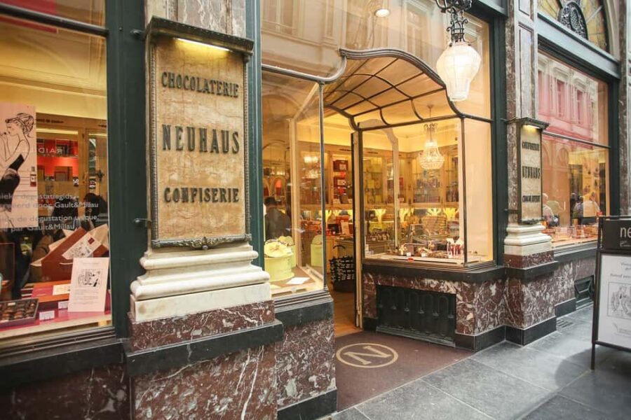Brussels: Chocolate Appreciation and Tasting Walking Tour - Why This Brussels Chocolate Walk Beats a Random Shop Crawl