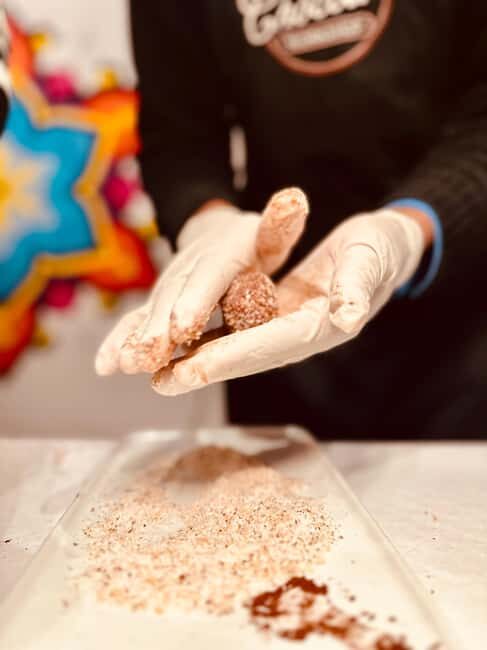 Brussels: Chocolate Truffle & Belgian Hot Chocolate Workshop - Finding the spot: #30 and the large glass door