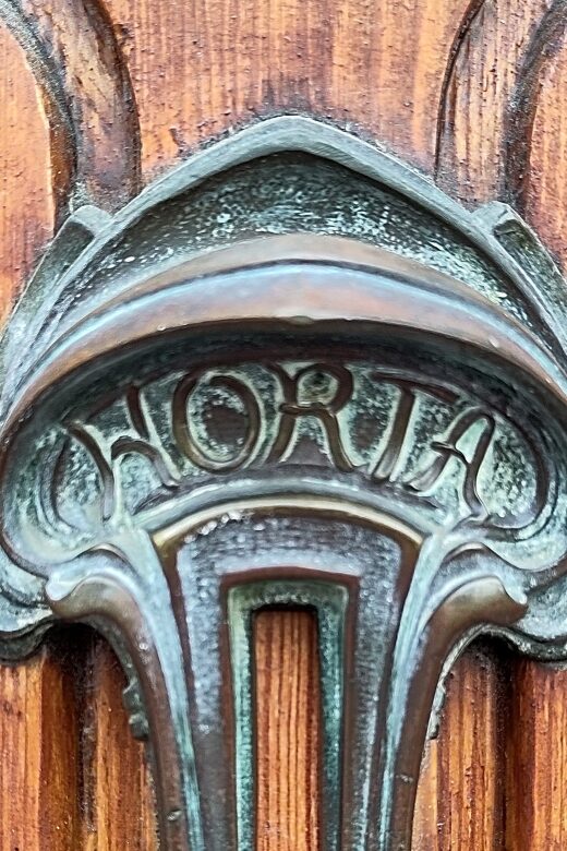 Brussels: Fall and Rise of Art-Nouveau Guided Tour - Where Art Nouveau starts: meeting by Horta Metro and reading façades fast