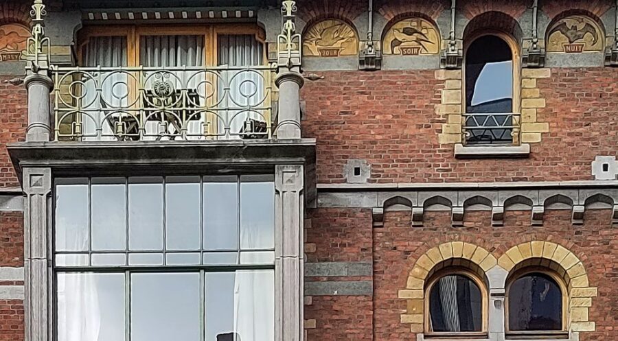 Brussels: Fall and Rise of Art-Nouveau Guided Tour - Should you book the Brussels Fall and Rise of Art-Nouveau tour?