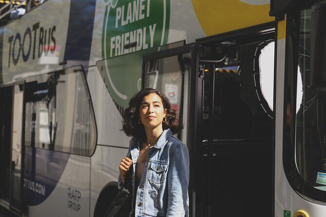 Brussels Tootbus Discovery Hop On Hop Off Bus and walking tours - Electric bus comfort, Wi‑Fi, and the real onboard vibe