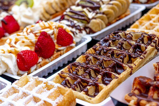 Brussels Walking Tour with Waffle Tasting: History and Delights - How the guide experience pays off (especially if you get Yasmine)