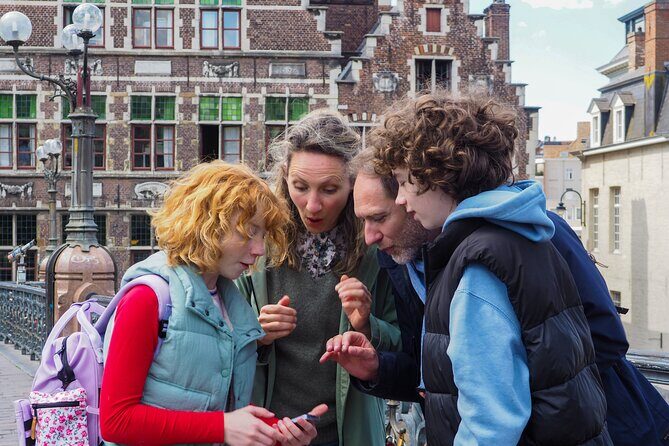 Children's escape game in the city of Antwerp - Peter Pan - Where you start: Teniersplaats and a full-circle finish