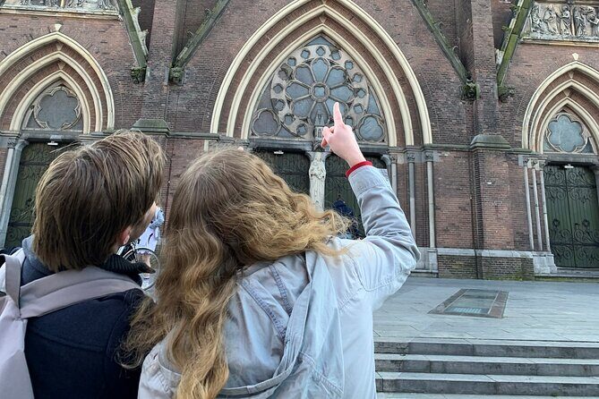 Discover Antwerp with this Outside Escape city game tour! - Why these stops work together in one 2.5 km loop