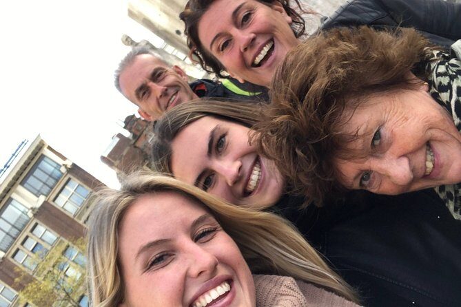 e-Scavenger hunt Mechelen: Explore the city at your own pace - Mechelen by app: how the e-Scavenger hunt really plays