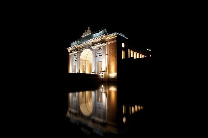 e-Scavenger hunt Ypres: Explore the city at your own pace - Ramparts and walking trail: get a city view without leaving the center