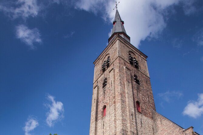Exclusive Bruges Churches Tour: Admire Michelangelo’s Masterpiece - Stop 3: Adornes Estate & Jerusalem Chapel and an odd design