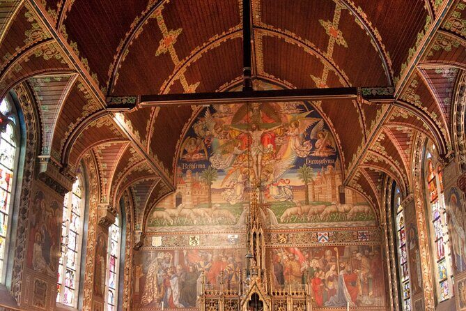 Exclusive Bruges Churches Tour: Admire Michelangelo’s Masterpiece - Stop 5: Basilica of the Holy Blood and seeing a relic in real life