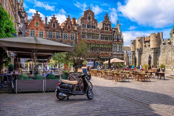 Excursion to Bruges and Ghent by bus from Brussels - A one-day coach circuit: what you’re really buying