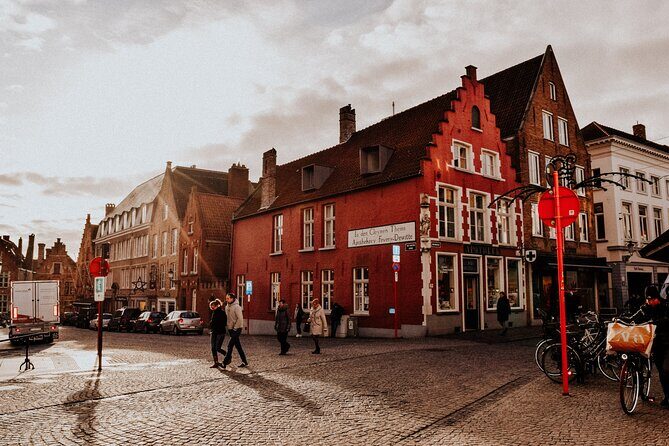 Explore Bruges in 60 minutes with a Local - Key highlights you’ll feel right away