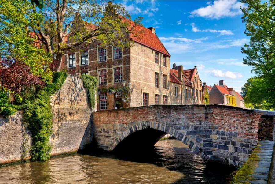 From Amsterdam: Bruges Day Trip in English with Boat Option - Price and Value: Is $61 Worth It for This Much Guidance?