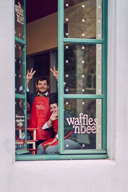 Ghent: Belgian Waffle-Making Workshop with Beer Tasting - Finding the Workshop: The White Building and Green Door