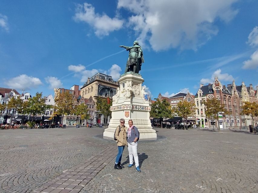 Ghent: Guided City Highlights Walking Tour with Light Meal - Pace, Distance, and the Real Meaning of 105 Minutes
