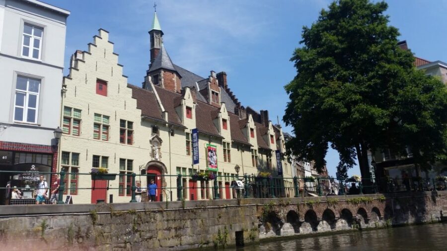 Ghent: Walking Tour from Friday Market to the Cathedral - Friday Market, Patershol, and the old Fish Market