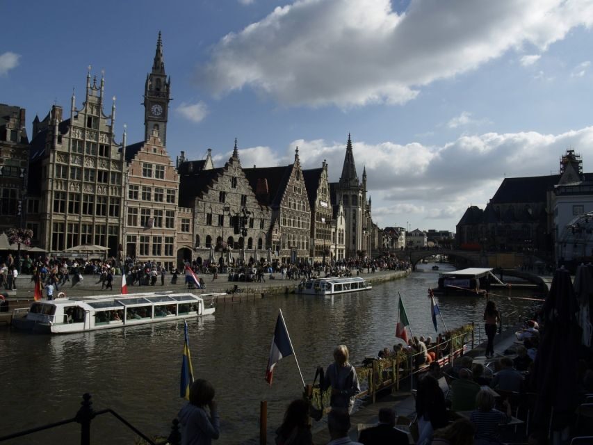 Ghent: Walking Tour from Friday Market to the Cathedral - From Sint-Jacobskerk to old Ghent: how the 150 minutes work