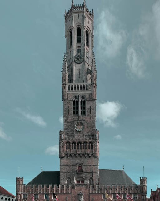 Historical walk in Bruges with local guide. Praline included - Dijver canal, Tanners Square, and the red-light district story