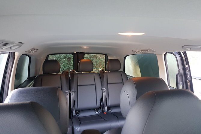 Luxury Minivan from Brussels airport to the city of Brussels - Pickup and Drop-Off in Brussels: Any Address Changes the Game