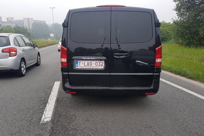 Luxury Minivan from Charleroi airport to the city of Brussels - Where the luxury transfer starts: the Charleroi pickup that’s actually easy