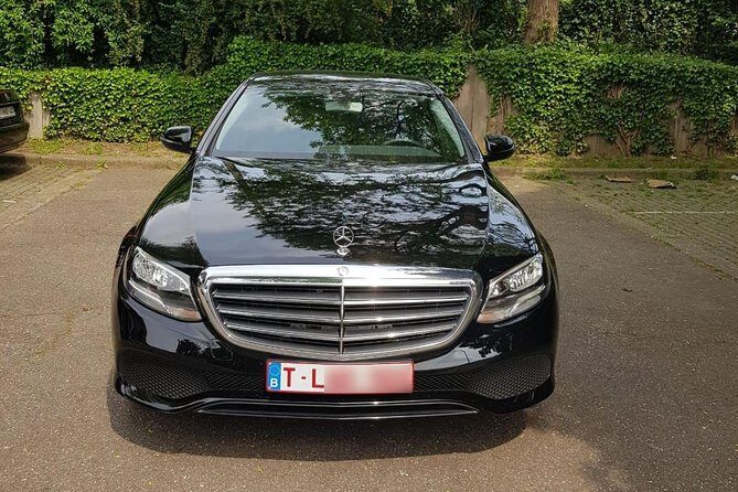 Luxury vehicle from Brussels airport to the city of Brussels - Brussels Zaventem arrivals: your driver, name sign, zero guessing