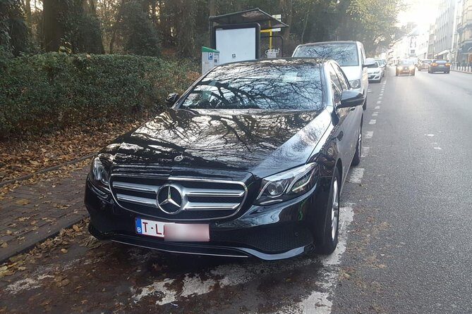 Luxury vehicle from Brussels airport to the city of Brussels - Price and value: $92.61 for a group up to 4