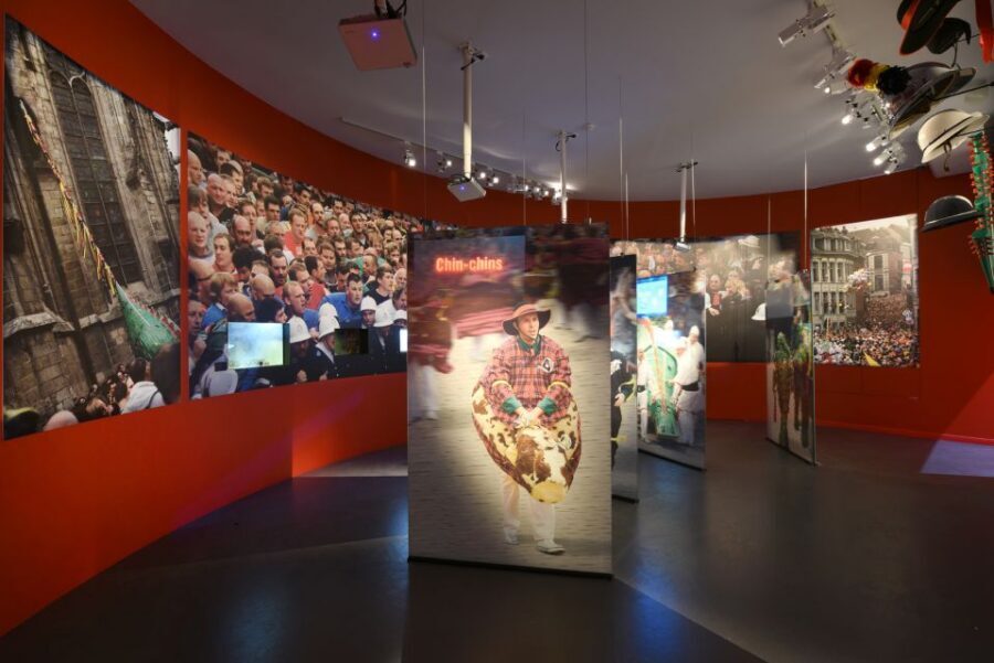 Mons : The Doudou Museum - St George and the Dragon: the show’s main engine
