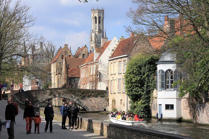 Photo Tour "Jan van Eyck" - Meeting at Historium Bruges and Finishing Near Nepomucenus Bridge