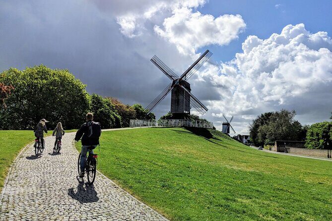 Private Bruges 3.5-Hour Guided Bike Tour: Discover Hidden Gems - Should you book Private Bruges 3.5-Hour Guided Bike Tour?