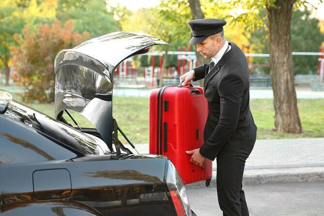 Private One-way Brussels Airport Transfer To Brussels - Inside the car: comfort, cleanliness, and room for bags