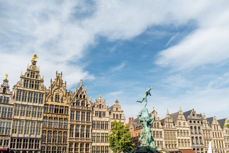 Surprise tour of Antwerp guided by a Local - What “Surprise Tour” Really Means for Your Time