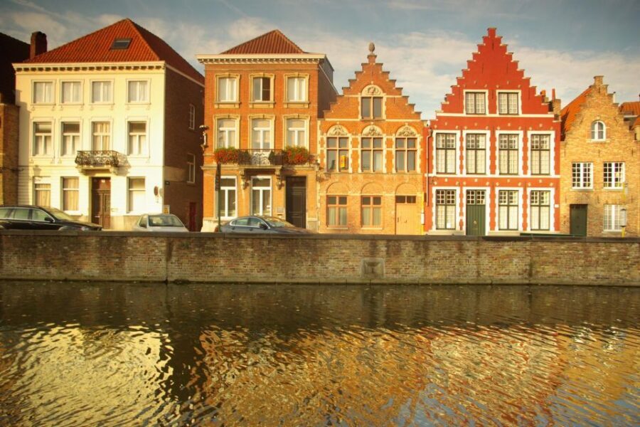 Visit of Bruges in 1 day private tour from Paris - Walking Bruges’ Medieval Core: Canals, Town Hall, and Place du Bourg
