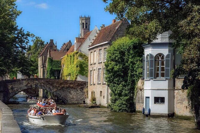 Walking tour of Bruges with boat option and/or beer tasting - Ten Wijngaarde Beguinage: UNESCO calm in the middle of medieval sights