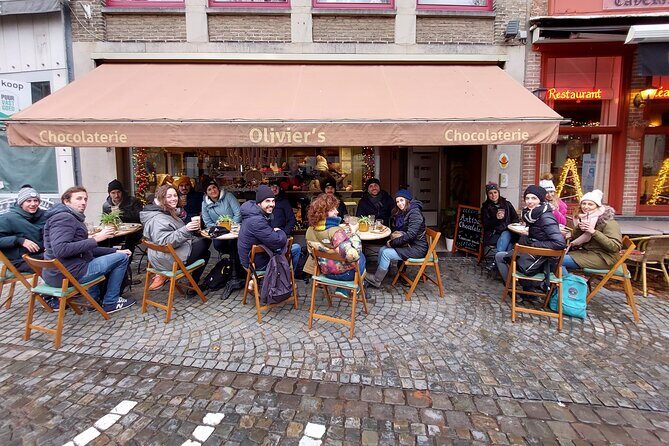 Walking Tour with Hot Chocolate and Chocolate Tasting - Getting Oriented Fast: The Start at FnacMarkt